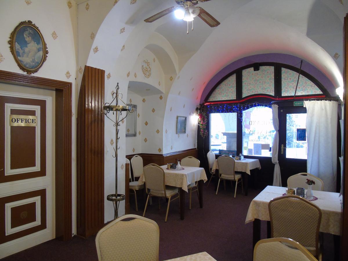 Gl Hotel Trutnov Exterior photo